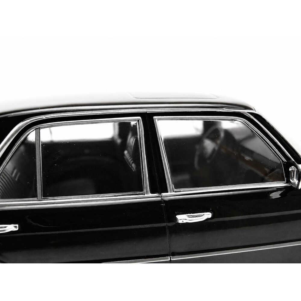 Метална кола Mercedes S-Class (W116) / Мерцедес, 1972, MCG, мащаб 1:18, черен цвят