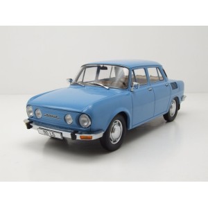 Метална кола Skoda 100 / Шкода, 1969, MCG, мащаб 1:18, син цвят