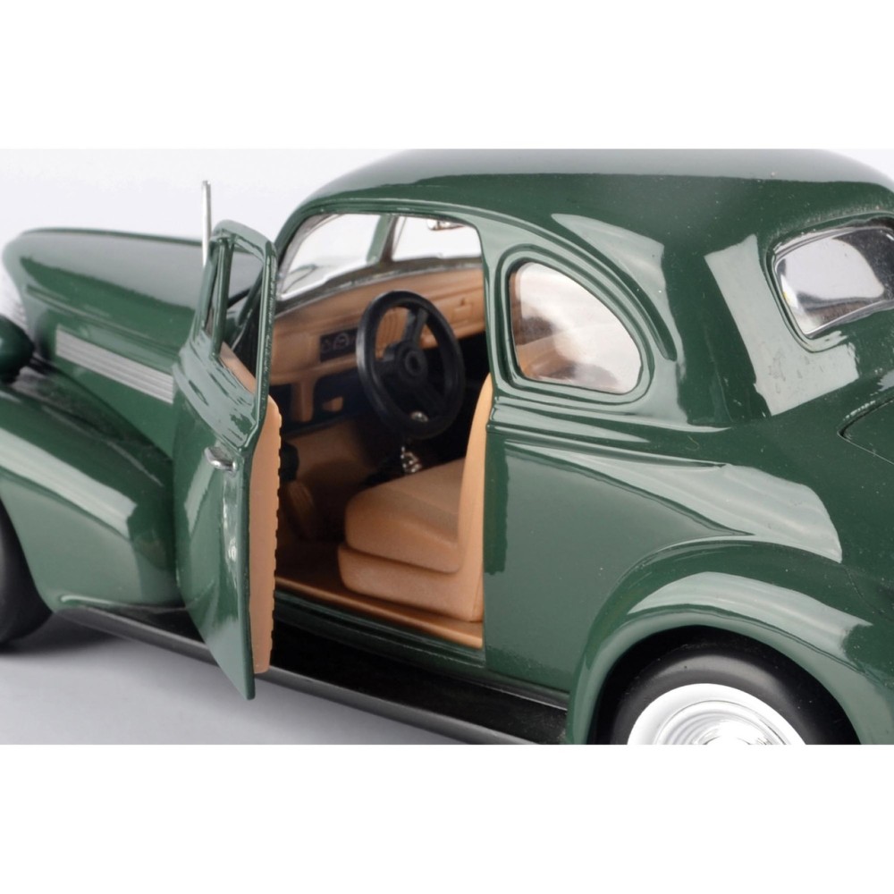 Метална кола Chevrolet Coupe / Шевролет, 1939, Motormax, мащаб 1:24, тъмнозелен цвят