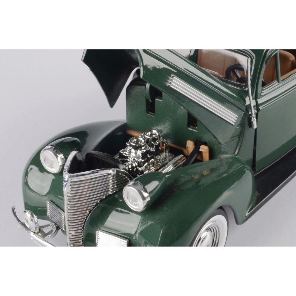 Метална кола Chevrolet Coupe / Шевролет, 1939, Motormax, мащаб 1:24, тъмнозелен цвят