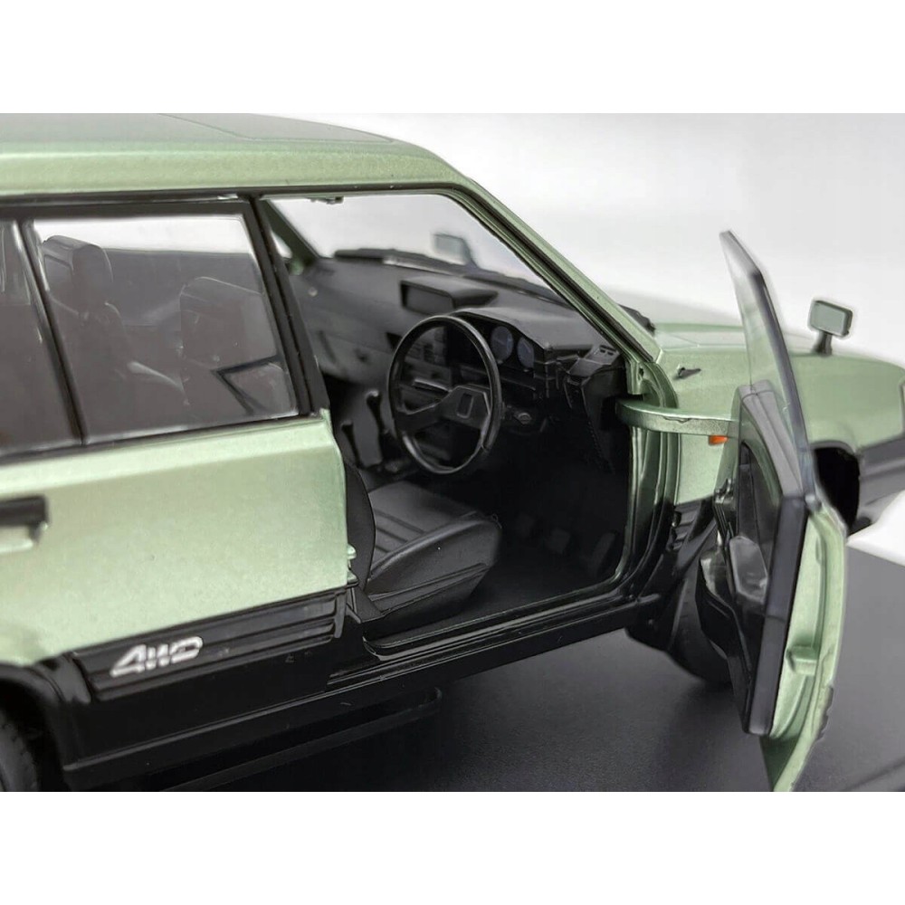Колекционерски метален модел Toyota Tercel / Тойота, 1982, WhiteBox, 1:24, светлозелен металик